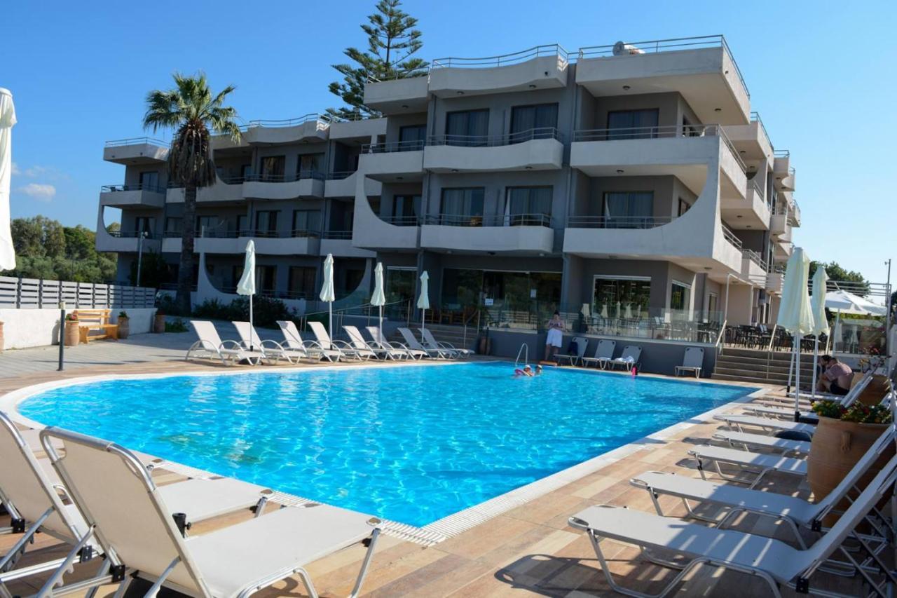 Ivory Hotel Theológos Екстериор снимка