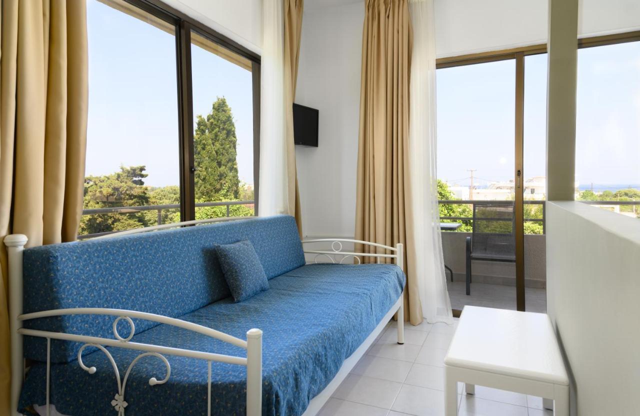 Ivory Hotel Theológos Екстериор снимка