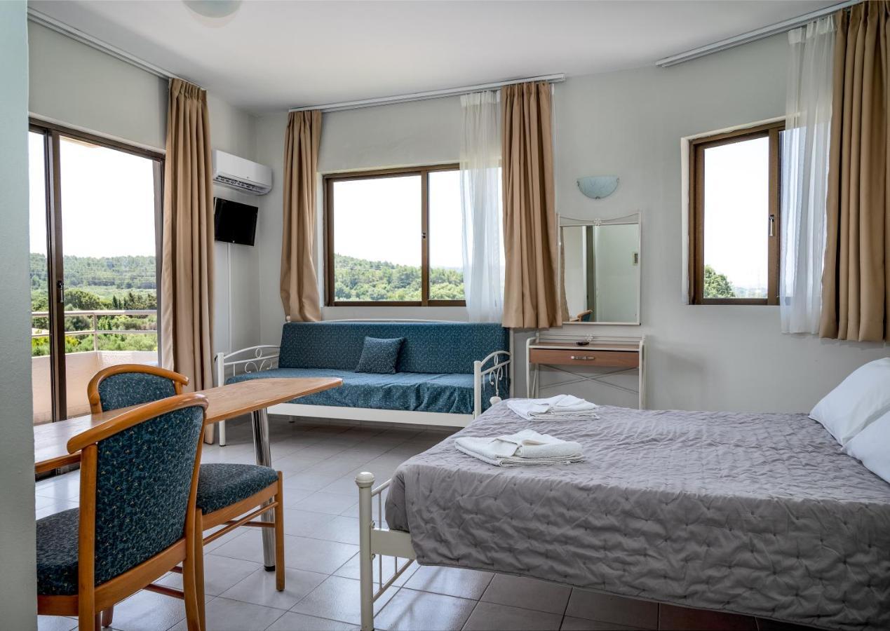 Ivory Hotel Theológos Екстериор снимка