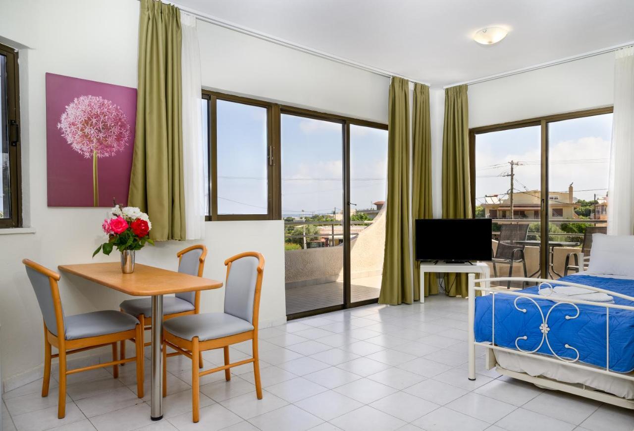 Ivory Hotel Theológos Екстериор снимка