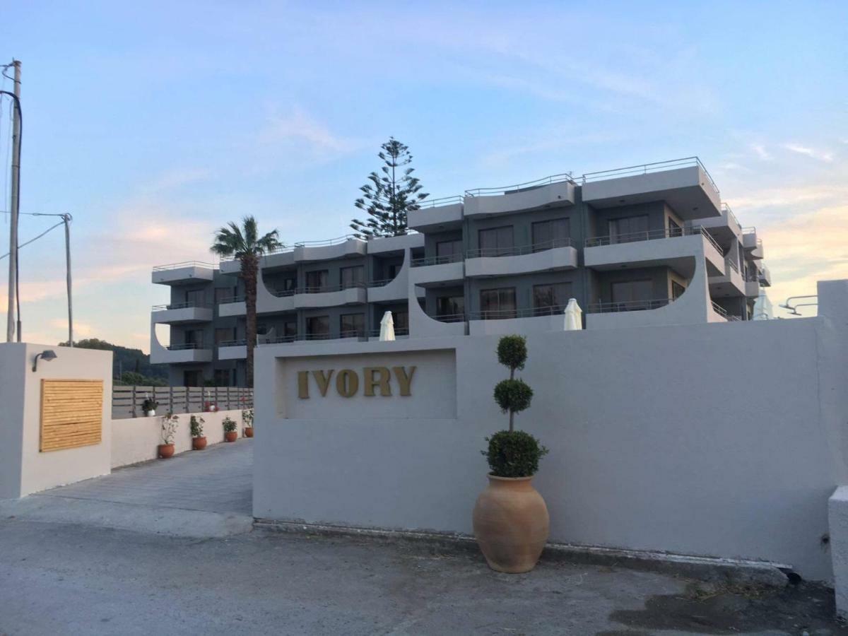 Ivory Hotel Theológos Екстериор снимка